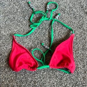 Goldie swim triangle top